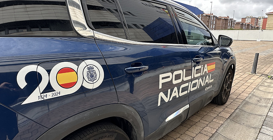 Dos detenidos por matar a un perro a cuchilladas en Santander
