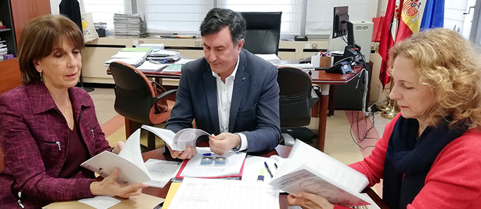 Educacin mejorar el cierre perimetral y el tejado del polideportivo del colegio Leonardo Torres Quevedo