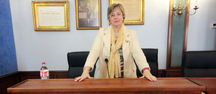 Educacin renueva a Reyes Mantilla como directora de la Escuela de Adultos