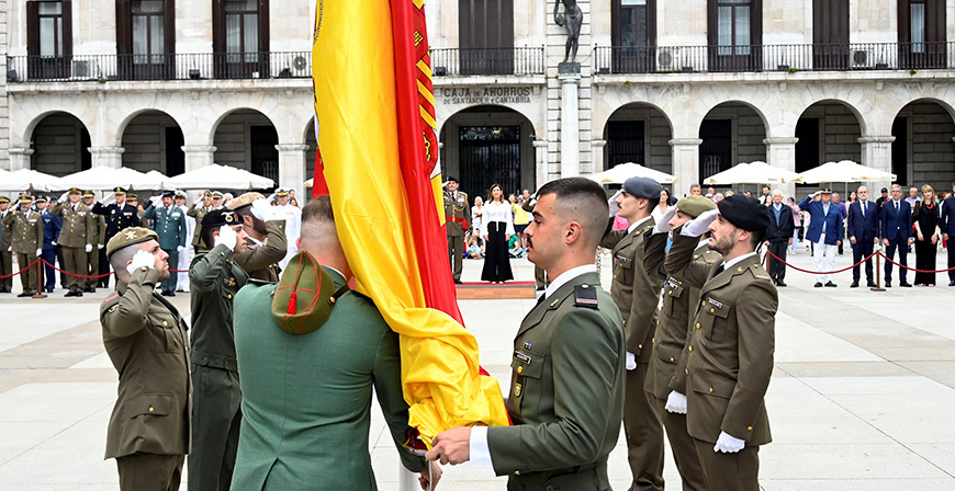 El Ejrcito de Tierra celebra en Santander el dcimo aniversario de la proclamacin del Rey Felipe VI