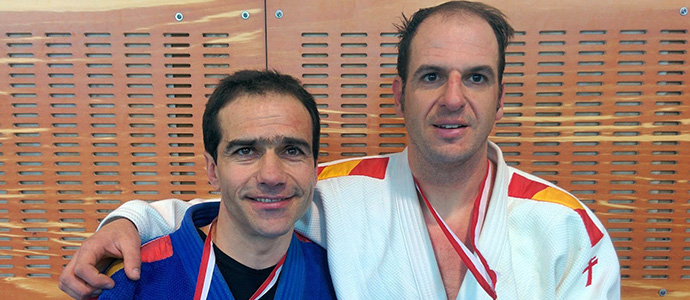 Emi Gonzlez se cuelga la plata en el Campeonato Regional de Kyus