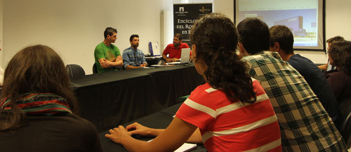 Empresas y emprendedores palentinos visitan las Lanzaderas de Empleo de Aguilar