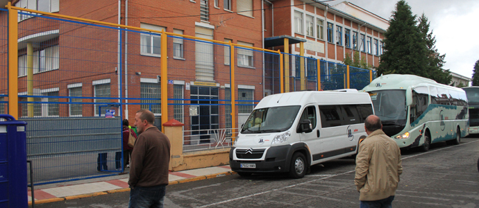 Enmedio aprueba las subvenciones para el transporte escolar