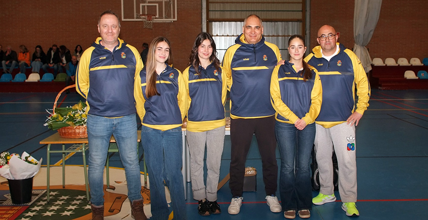 Enmedio despide la temporada con una multitudinaria fiesta del baloncesto