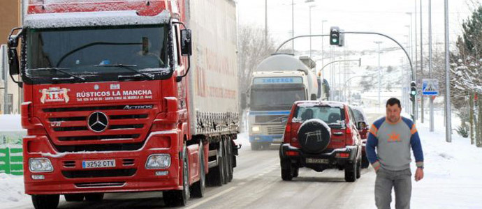 Enmedio imparte un curso especializado de conductor de camiones y autobuses