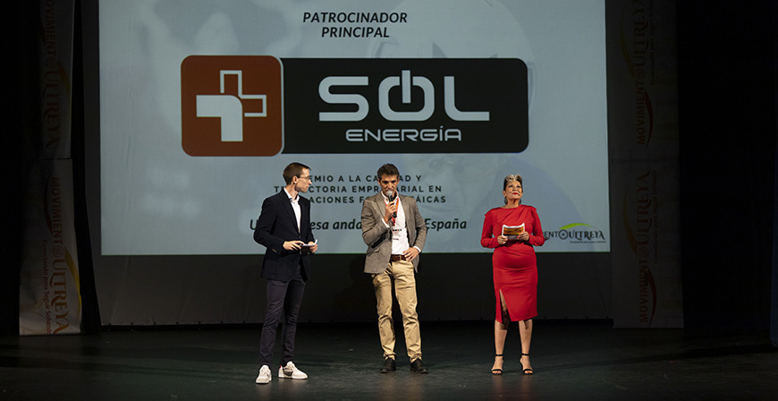 Enmedio participa en la presentacin de la 5 Vuelta a Espaa Ultreya Ms Sol en Sevilla