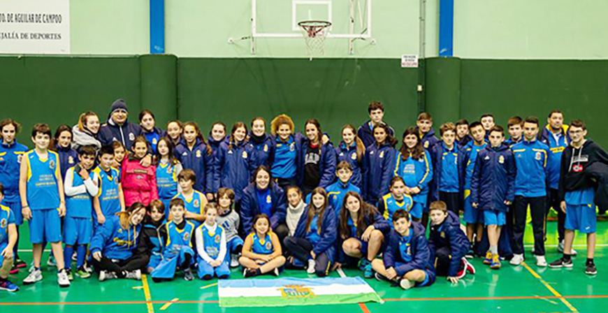 Enmedio participar con casi un centenar de jugadores en el X Reencuentro de Baloncesto Montaa Palentina 