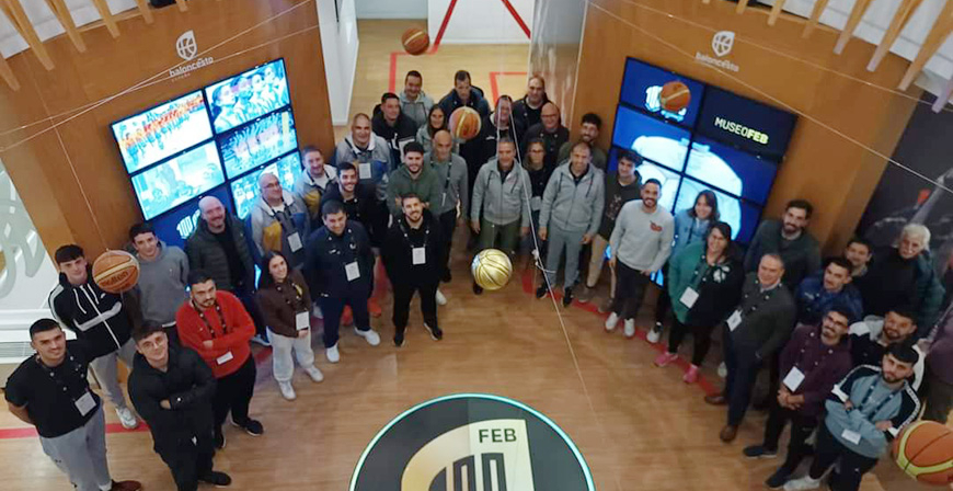 Los entrenadores de Campoo de Enmedio volvern a formarse con la lite del baloncesto nacional