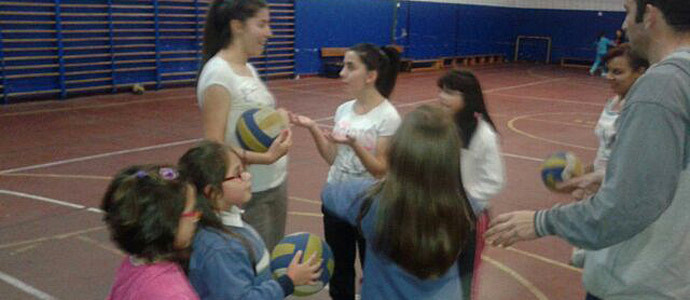 El equipo alevn de voley del CRC perdi en Cabezn de la Sal