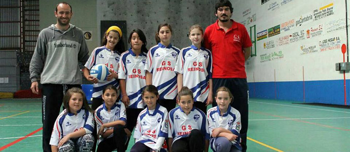El equipo alevn de voley del CRC perdi en Suances
