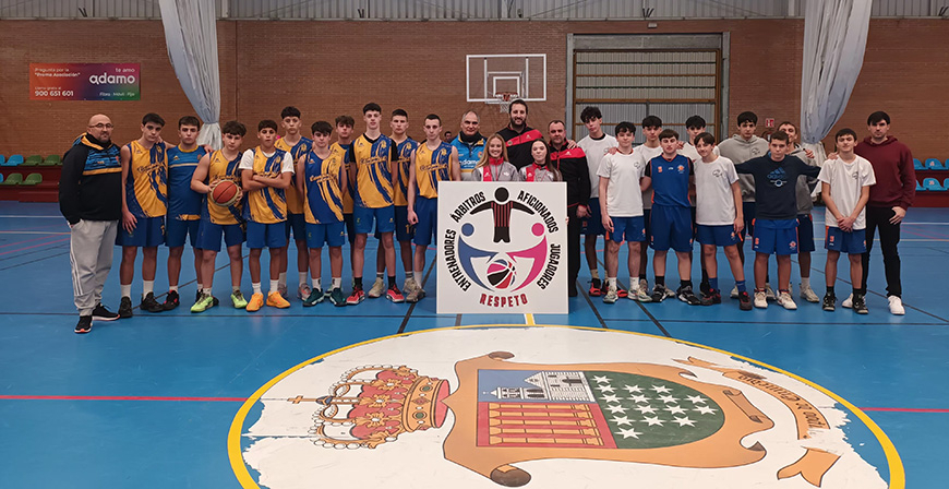 El equipo de baloncesto jnior masculino de Campoo de Enmedio asciende a Segunda Divisin