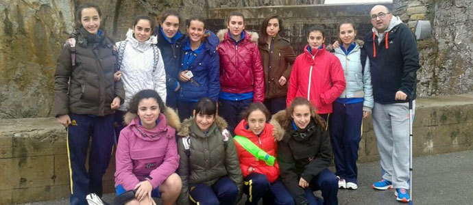 El equipo cadete de baloncesto de Enmedio perdi en Castro Urdiales