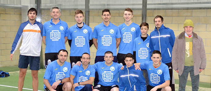 El equipo de pdel de Enmedio se mide este domingo a un rival directo por el ascenso