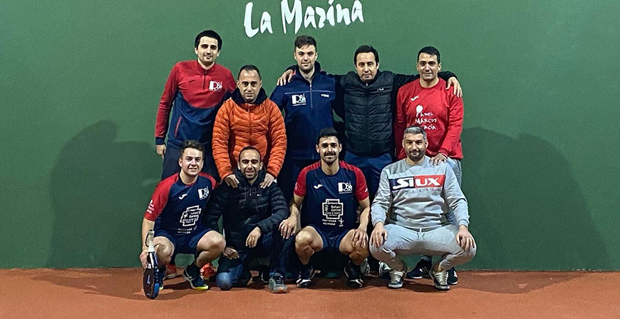 El equipo de pdel Reinosa Capital de la Nieve se clasifica primero de grupo para los playoffs de ascenso a Segunda