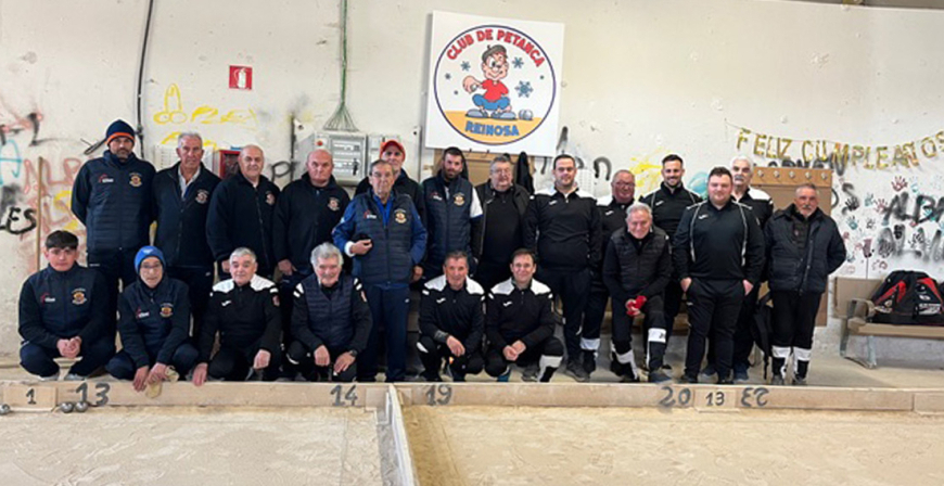 El equipo de petanca de Reinosa suma un punto tras los dos primeros partidos ligueros