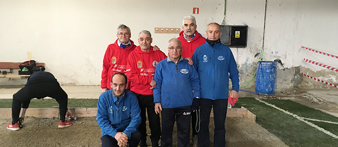 Los equipos reinosanos se juegan la Liga de Petanca en la ltima jornada