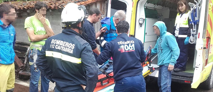 Una escaladora resulta herida tras sufrir una cada en una pared de La Hermida