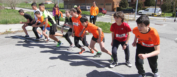 Escolares a la carrera