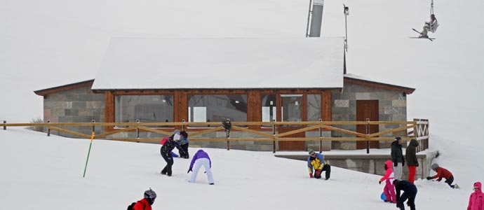 La Escuela Espaola de Esqu pide autorizacin para abrir una cafetera en Alto Campoo