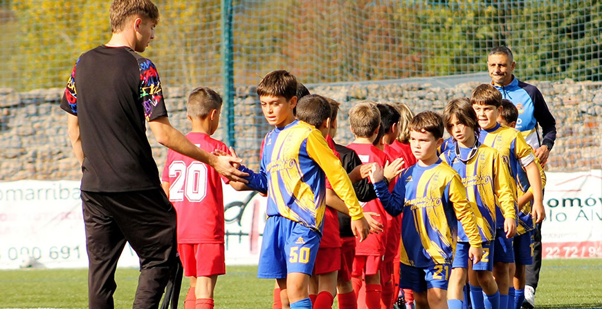 La Escuela de F�tbol de Campoo Enmedio inicia la temporada con 170 jugadores y once grupos