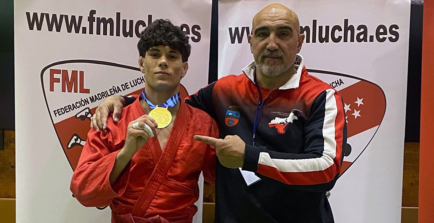 El 'espartano' Aaron Gonz�lez se cuelga la plata en el Campeonato de Espa�a de Lucha Sambo
