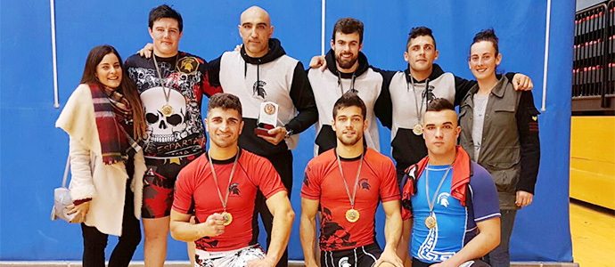 Los 'espartanos' consiguen cinco medallas en el Torneo de lucha de Euskadi