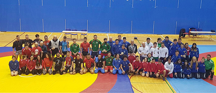 Los 'espartanos' consiguen el primer puesto por equipos en el Campeonato de Euskadi de Luchas Olmpicas y Sambo