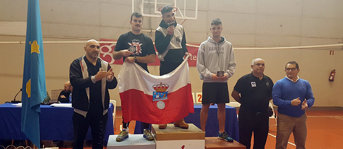 Los 'espartanos' se cuelgan seis medallas en el III Torneo de Lucha de Gijn