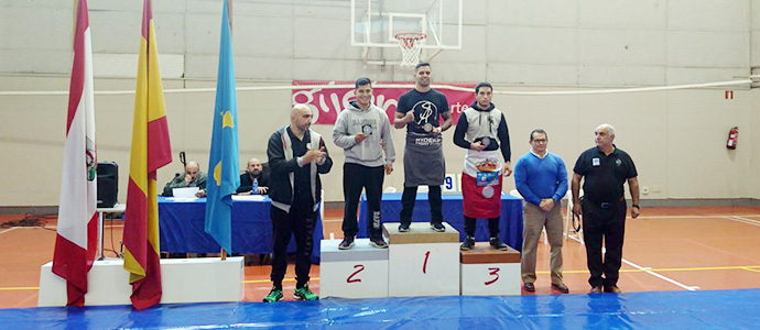 Los 'espartanos' se cuelgan seis medallas en el III Torneo de Lucha de Gijn