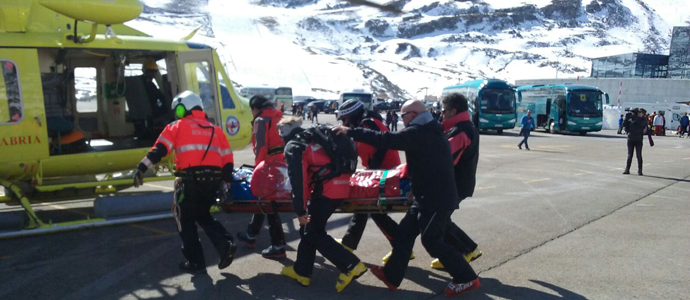 Un esquiador resulta herido al caerse y golpearse la cabeza en una pista de Alto Campoo