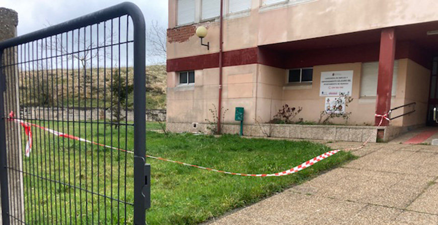 Estado de deterioro de las instalaciones del Colegio Jos Caldern