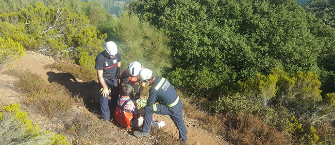 Evacuada en helicptero una senderista accidentada en la ladera sur de la Viorna