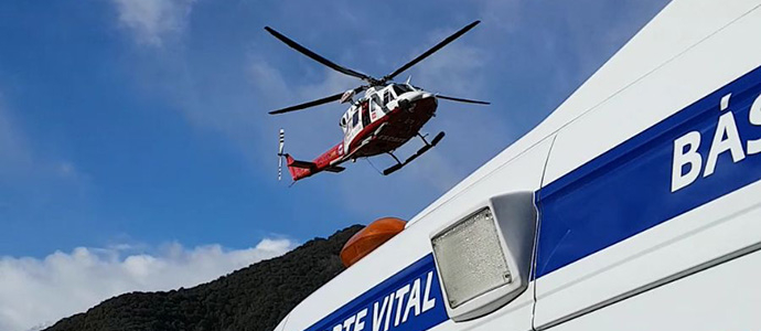 Evacuado en helicptero un hombre cado de un andamio en La Frecha