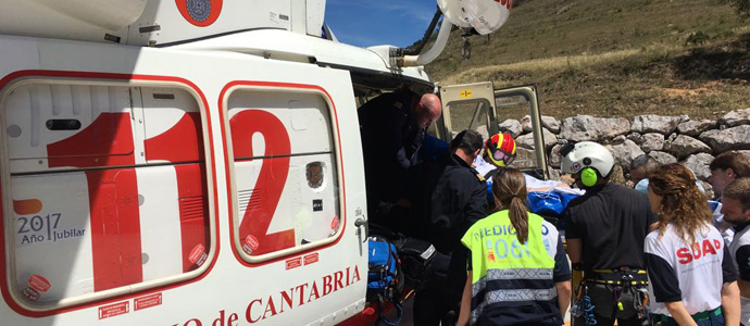 Evacuan en helicptero a un motorista herido en Camaleo
