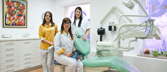 Expertos trabajando por tu salud bucodental