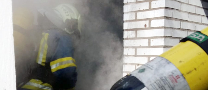 Extinguido un incendio de botellas de butano en un camping de Noja