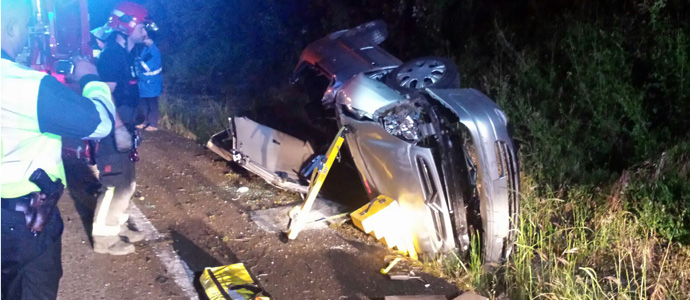 Fallece un hombre tras volcar su vehculo en Santa Mara de Cayn