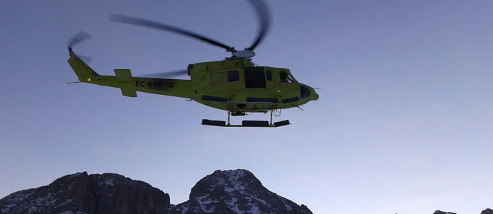 Fallece un montaero al caer por un desnivel de 60 metros en Picos de Europa