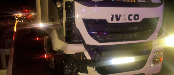 Fallecen dos jvenes al ser arrollados por un camin en la A-67