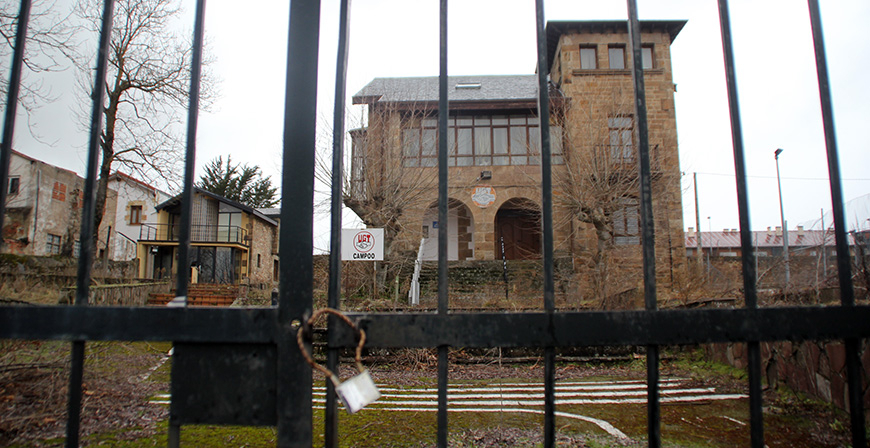 La fantasmagrica Casa del Pueblo de Reinosa