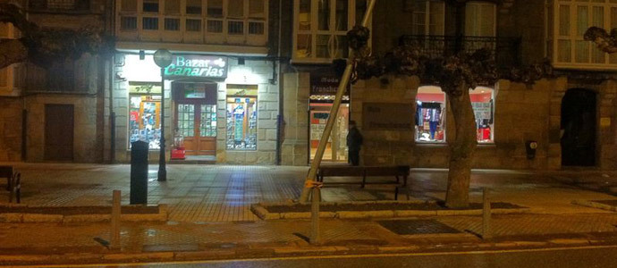 Farolas aguantadas con cinchas en Reinosa