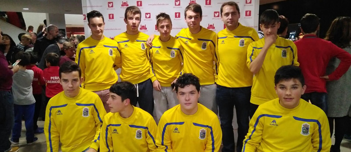 La Federacin Cntabra de Ftbol distingue a los cadetes de Enmedio 