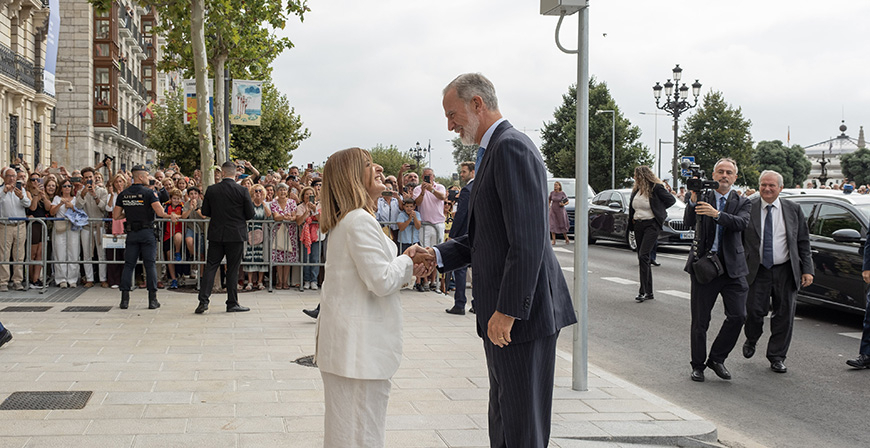 Felipe VI inaugura Faro Santander