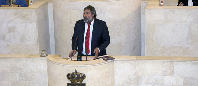 Fernando Fernndez dimite como diputado del PRC para afrontar 