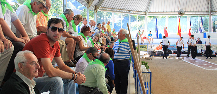 Final de ases en la bolera de Pesquera
