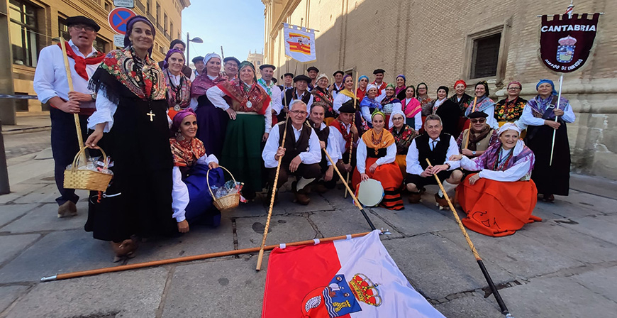 El folclore campurriano, protagonista en la Ofrenda de Frutos a la Virgen del Pilar