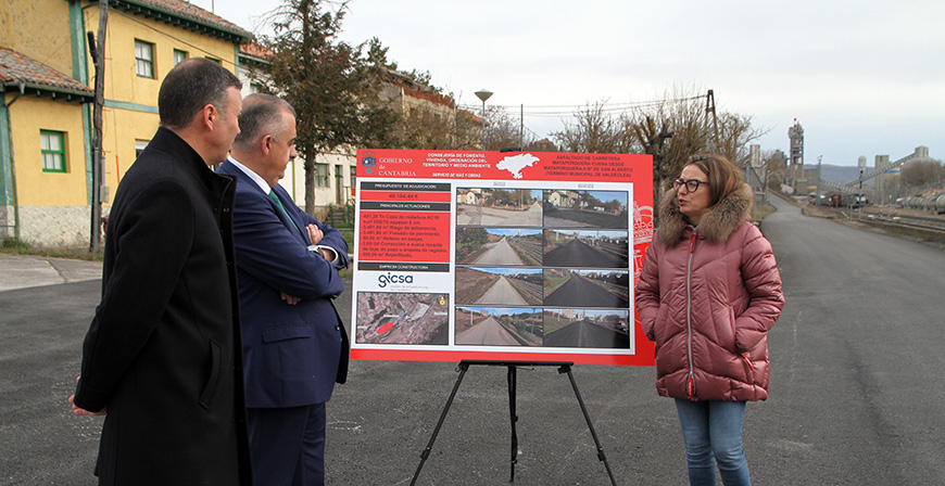 Fomento invierte ms de 107.000 euros en el asfaltado de tres viales en Valdeolea 