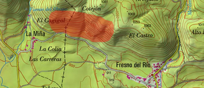 El fuego arrasa una zona de monte bajo entre La Mia y Fresno del Ro