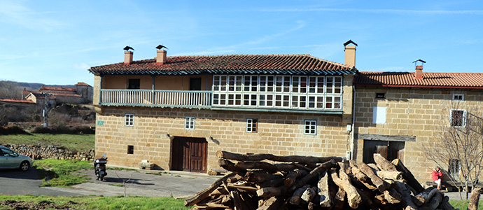 La Fundacin Botn llega a Valderredible para estudiar su arquitectura tradicional