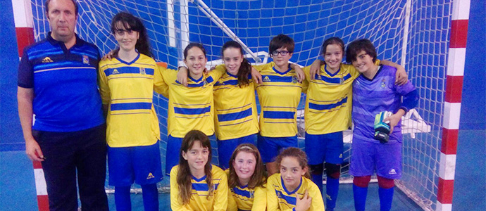 Las futbolistas de Enmedio golean a domicilio